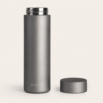 Bleffy™ | Botella térmica de titanio para agua